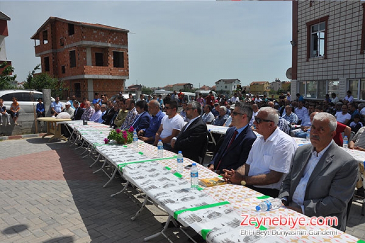 Şehitler Şahı Hz. Hüseyin (a.s) ve onun vefalı kardeşi Hz. Abbas (a.s)?ın viladetleri Tekirdağ Yeniçiftlik Hz Abbas Cami?nde kutlandı.