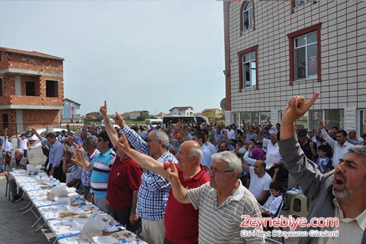 Şehitler Şahı Hz. Hüseyin (a.s) ve onun vefalı kardeşi Hz. Abbas (a.s)?ın viladetleri Tekirdağ Yeniçiftlik Hz Abbas Cami?nde kutlandı.