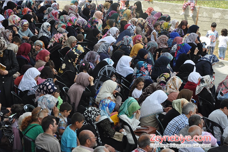 Şehitler Şahı Hz. Hüseyin (a.s) ve onun vefalı kardeşi Hz. Abbas (a.s)?ın viladetleri Tekirdağ Yeniçiftlik Hz Abbas Cami?nde kutlandı.