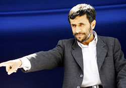 Mısır'da 'Ahmedinejad'ı Tutuklayın' Çağrısı