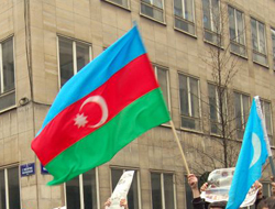 Azerbaycan Çin'i Protestoya Hazırlanıyor