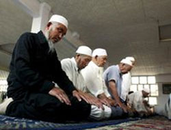 Çin Müslüman Memurların Oruç Tutmasını Yasakladı