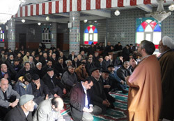 Üstat Ensariyan İmam Ali Camii'nde (Foto)