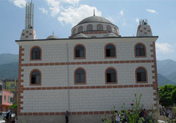 Bursa İmam Hüseyin Camii İbadete Açıldı (Foto)