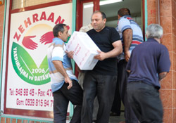 Azerbaycan Konsolosluğu'ndan Ramazan Yardımı (Foto)