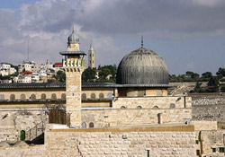 İsrail, Rahmet Kapısı'nı Ele Geçirmeye Çalışıyor