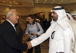 Katar'da Demokrasi Arayışı