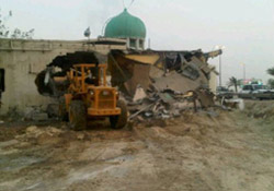 El-Halife Güçleri Camileri Yıkıyor