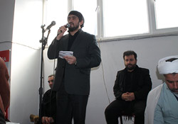 Seyyid Mensuri, Zeyneb-i Kubra Camii'nde (Foto)