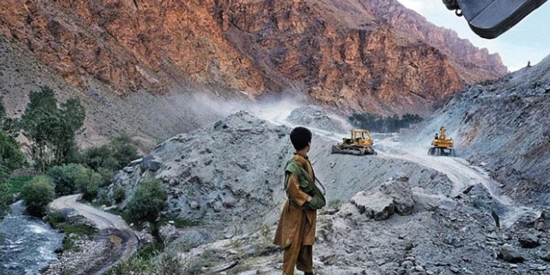 ABD'nin Afganistan'dan Çıkmamasının 3 Trilyon Dolarlık Nedeni