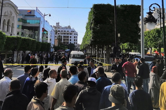 Tunus'ta Canlı Bomba Saldırısı: 8'i Polis 9 Kişi Yaralandı 