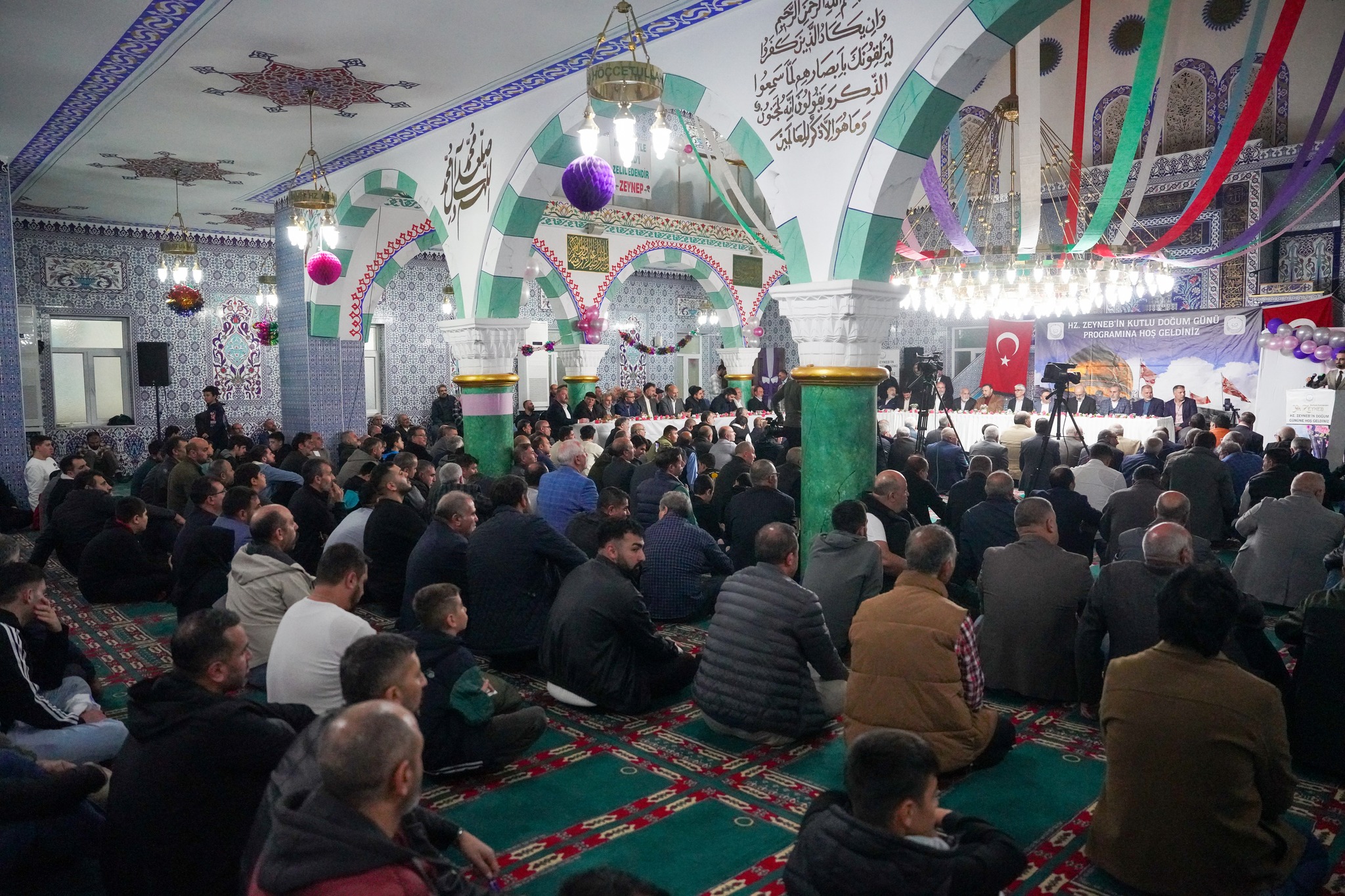 Hz. Zeyneb'in (s.a) Viladeti Coşkuyla Kutlandı