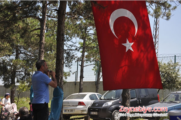 Zeynebiye Hareketi Gençlik Platformu?nun örnek çalışmalara imza atan, başarılı çalışma ekibi 	Hz. Abbas Destesi geleneksel hale gelen piknik etkinliğini  İstanbul'un çeşitli bölgelerinden  katılan yüzlerce Ehlibeyt genci birlikte gerçekleştirdi.