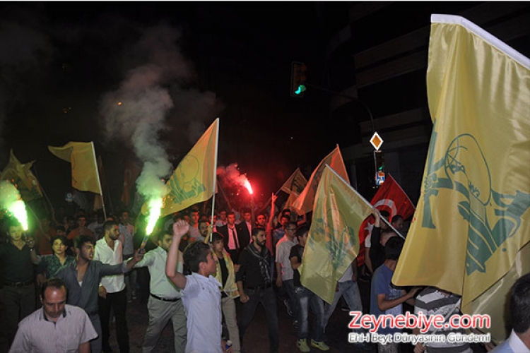 Dünya Kudüs Günü'nde ülkemizdeki kutlamaların en görkemlisi İstanbul Halkalı Yahya Kemal Beyatlı Gösteri Merkezi?nde büyük bir coşku ve katılım ile gerçekleşti.
