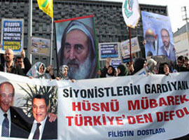 Mübarek İstanbul'da Protesto Edildi
