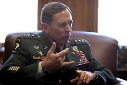 ABD İşgal Gücü Genel Komutanı Petraeus, Pakistan'ı Tehdit Etti