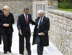 Obama: Ahmedinejad, Nazi Kampını Ziyaret Etsin