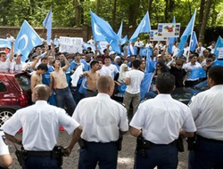 Çin, Tüm Dünyada Protesto Ediliyor