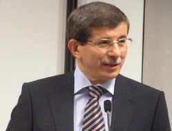 Davutoğlu, Lübnan'da Hizbullah Milletvekiliyle Görüştü