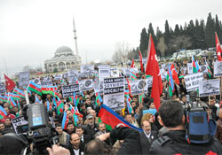 Halkalı'dan Ermenilere Lanet Yağdı (Foto)