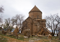 Cami Düşmanı Ermeni'ye Kilise!