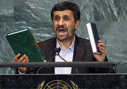 Ahmedinejad, Batılıları Kaçırdı