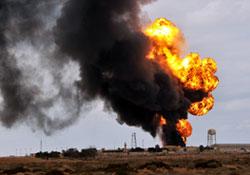 Petrol Sahaları Ateş Altında