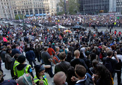 Wall Street Bir İşgal, Piknik Değil!