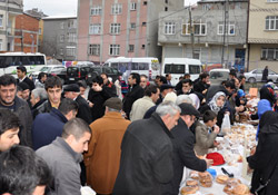 Zehra Ana'dan Eğitime Destek Kermesi (Foto)