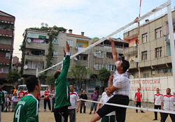 3. Voleybol Turnuvası Başladı (Foto)