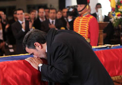 Ahmedinejad'dan, Chavez'e Veda