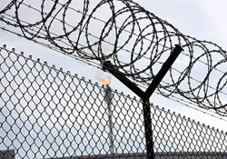 Ebu Gureyb Cezaevi Kapatıldı