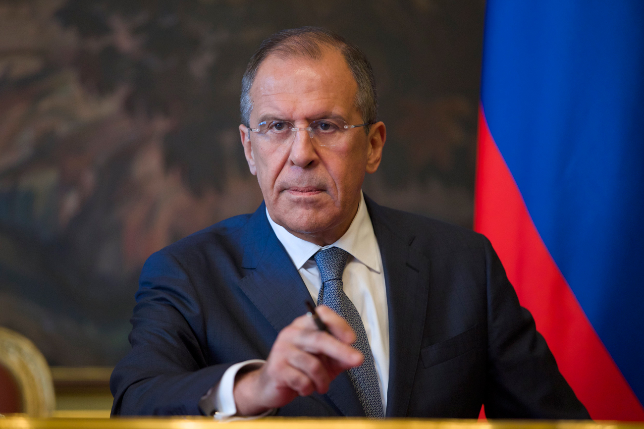 Lavrov: ABD, Suriye'den Tamamen Çekilmeli