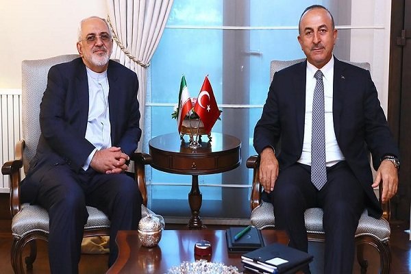 Zarif ve Çavuşoğlu Telefonda Görüştü