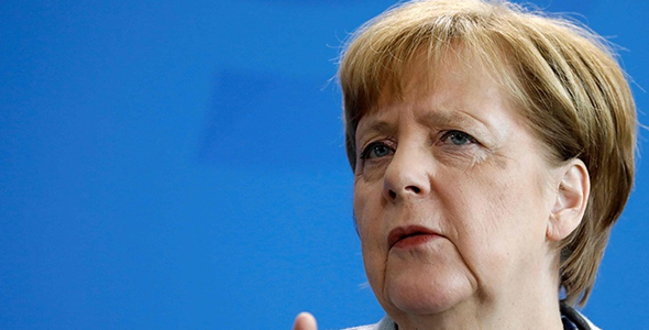 Merkel: Suriye'ye Herhangi Bir Saldırıya Almanya Katılmayacak