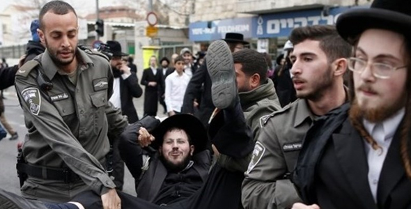 İsrail Polisi Haredi Yahudilerine Saldırdı