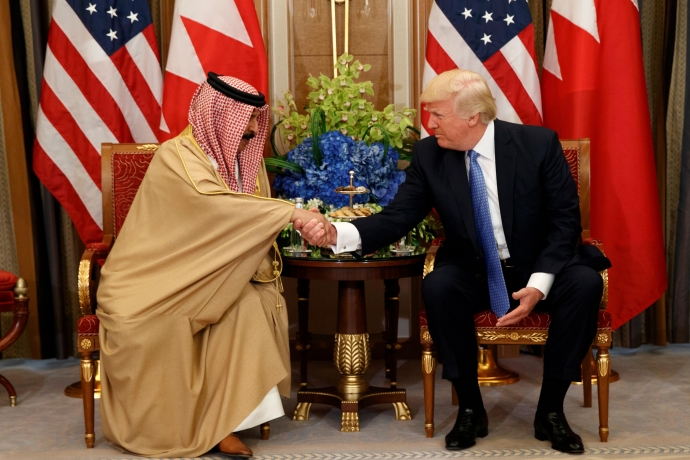 Trump'ın Halife Rejimine Geniş Çapta Destek Bermesi ve Bahreyn'de ABD Karşıtı İtirazların Artması