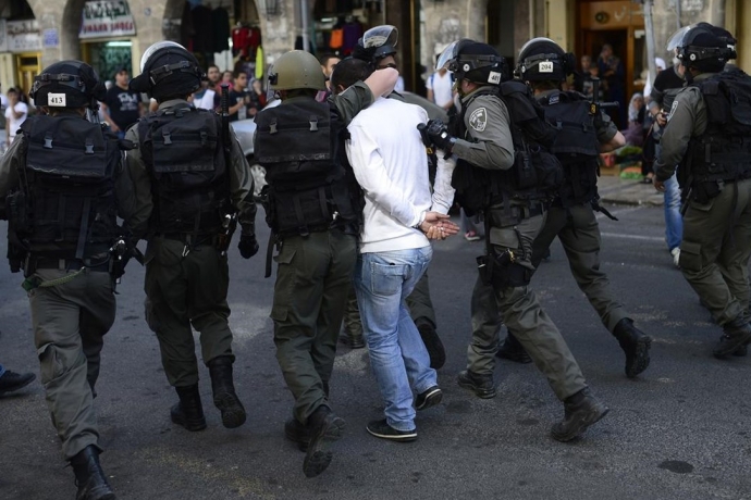 İşgal Güçleri Bazı Filistinlileri Gözaltına Aldı